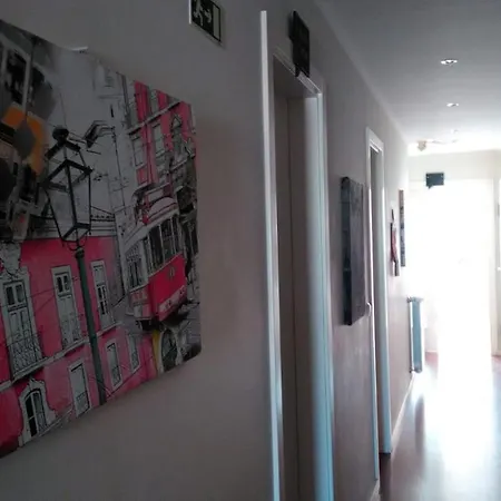Metro Hostal Lisboa