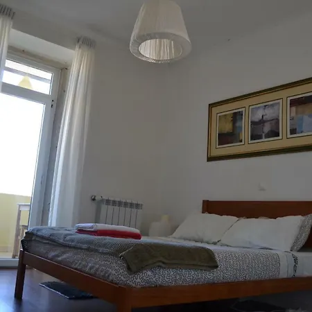 Metro Hostal